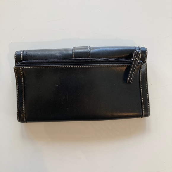 Coach women’s trifold wallet - Picture 2 of 4